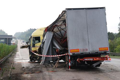 Tödlicher Unfall am 12. September 2008 auf der A8 bei Stuttgart