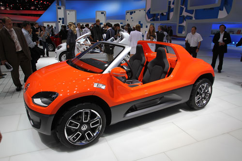 IAA 2011 mit 1012 Ausstellern und 183 Weltpremieren