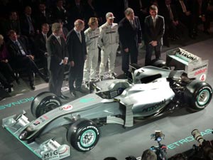Mercedes Grand Prix Vorstellung des Teams im Mercedes Benz Museum