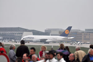 A380 landet in Stuttgart