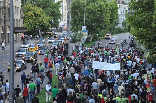 Proteste gegen "Stuttgart 21" am Sonntag, 01. August 2010