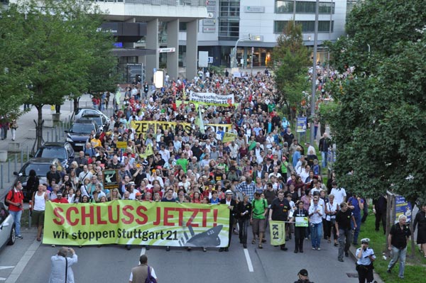 Proteste gegen "Stuttgart 21" am Sonntag, 01. August 2010