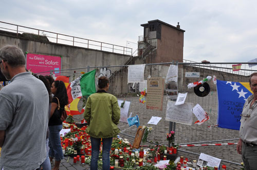 die LOVE PARADE 2010 endete mit einer Tragöde: bei der Massenpanik kamen 20 Menschen ums Leben