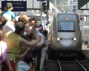 TGV im Stuttgarter Hauptbahnhof