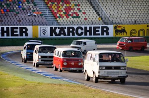 Bulli-Treffen am Hockenheimring. Foto: Andreas Rosar, Fotoagentur-Stuttgart.de