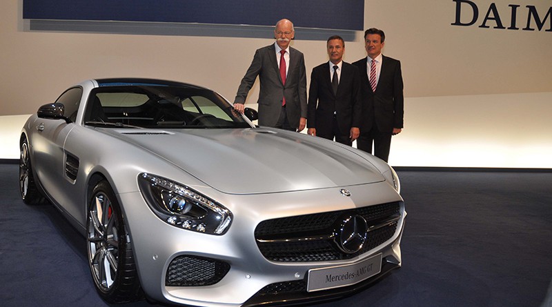 Konzernchef Zetsche will Daimler 2015 noch profitabler machen.