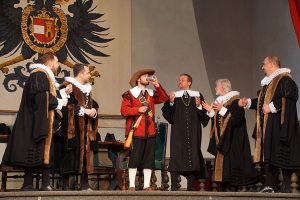 In dem spannenden und ergreifenden Bühnenstück werden seit 1881 alljährlich die dramatischen Ereignisse des Jahres 1631 aufgeführt.