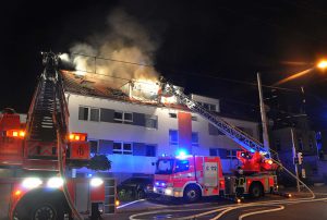 Brand Mehrfamilienhaus Stuttgart, Foto © Andreas Rosar