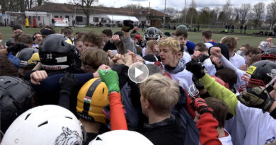 Vorbilder aus der NFL: Jugendliche trainieren bei American Football School mit Dabo und Platzgummer