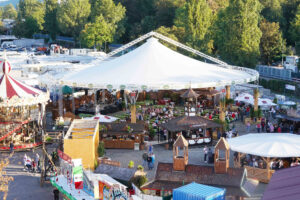 Wasenhimmel auf den Cannstatter Wasen, © Foto Andreas Rosar