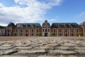 Zu Besuch im Schloss (Chateau) Bataille, oto © Andreas Rosar, Fotoagentur Stuttgart