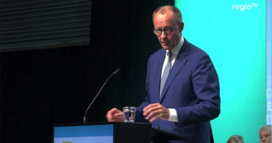 Bei Merz Besuch: Hagel zum Spitzenkandidaten der CDU für Landtagswahl gewählt. Foto: Rosar